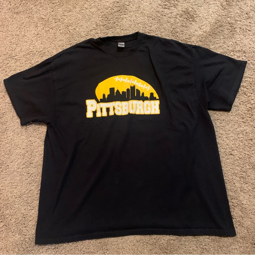 Pittsburgh Football T-Shirt Black and Gold 2XL